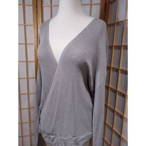 Nude M/L Crossover Sweater